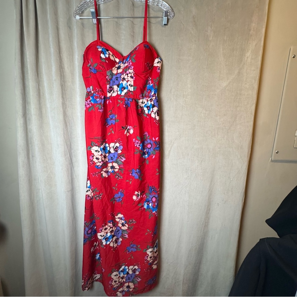 Band of Gypsies Red Floral Maxi Dress with bodice Smocking Size M  Anthro‎